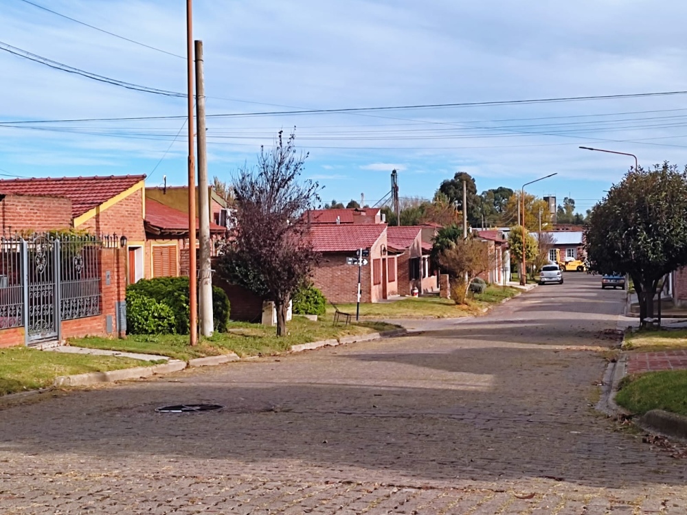 Barrio jardín: pedidos al intendente por desagües y un estacionamiento en la plaza