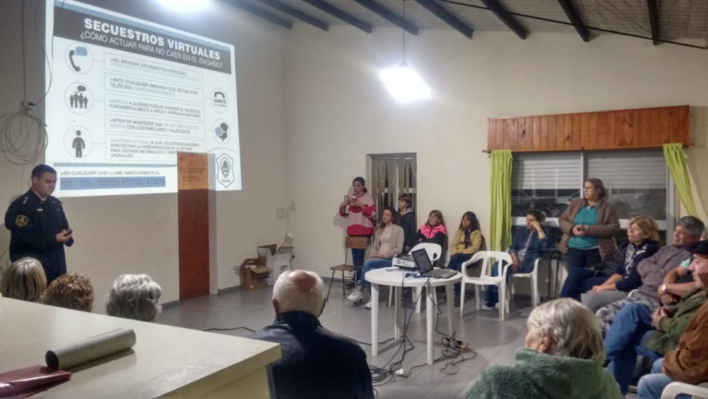 Dufaur: Charla taller sobre ciberdelitos