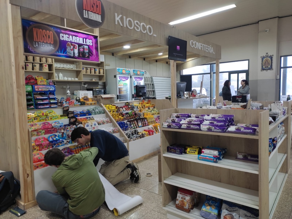 Inauguró la cafetería de la terminal