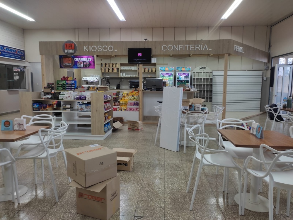 Inauguró la cafetería de la terminal