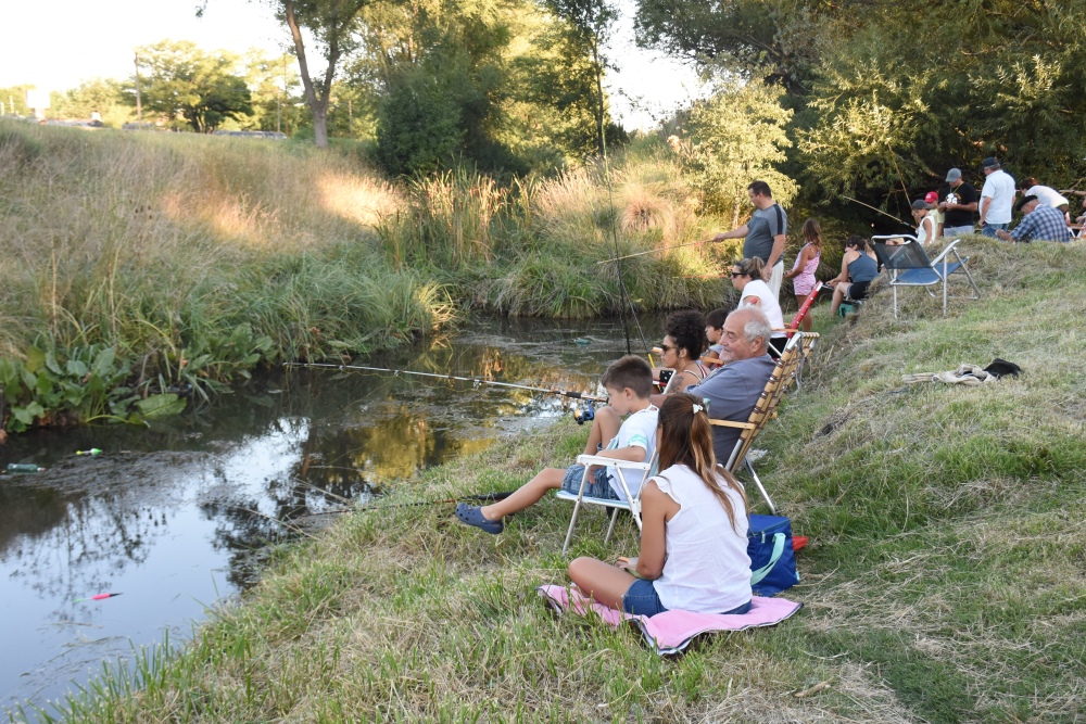 Se realizó el 2º Concurso de Pesca en el arroyo Pigüé