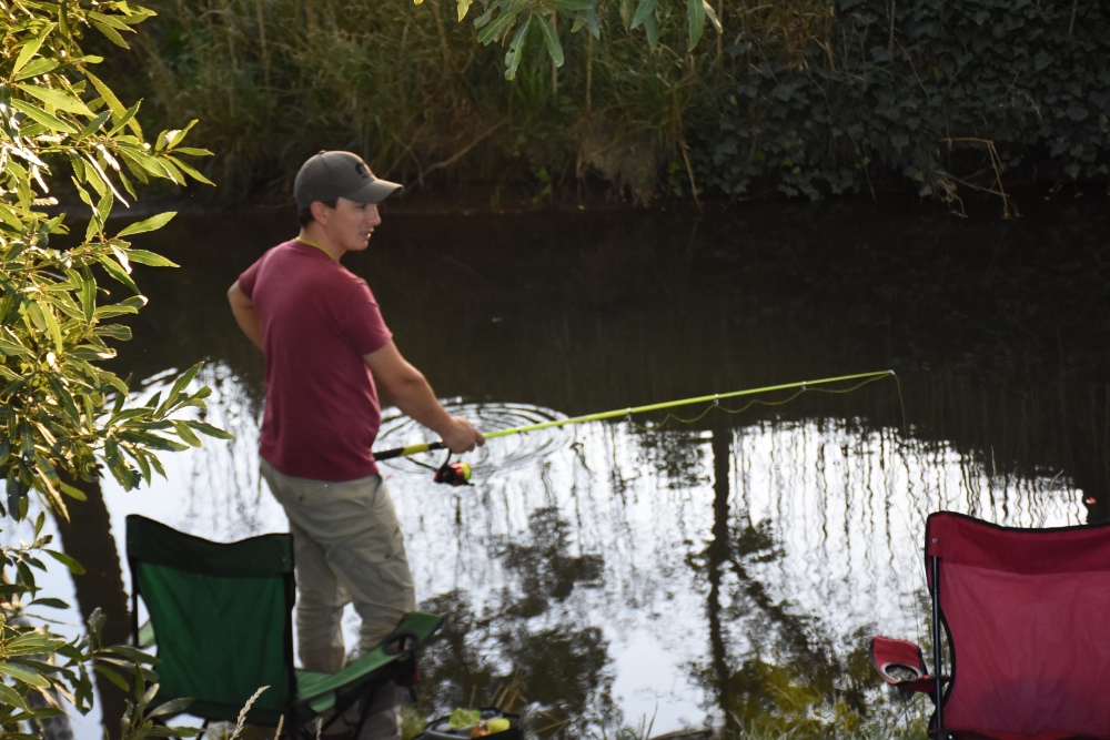 Se realizó el 2º Concurso de Pesca en el arroyo Pigüé