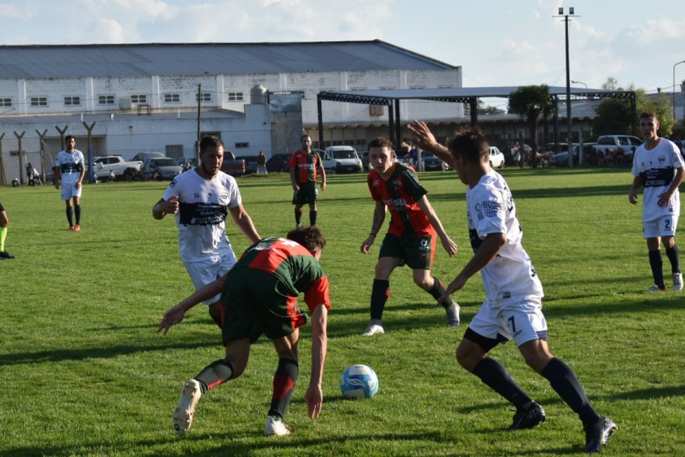 Argentino goleó por 8 a 2 a Deportivo Sarmiento