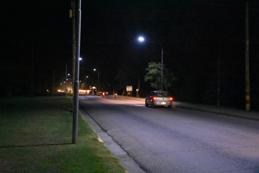 Iluminación en calle Rastreador Fournier de Pigüé