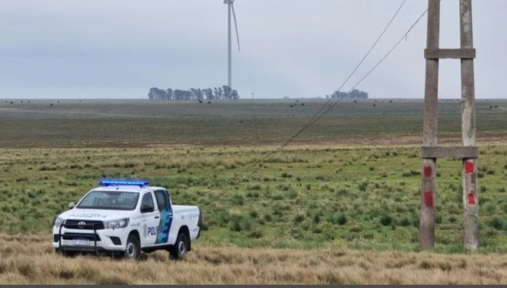 Abandonaron a 4 hombres electrocutados y sin vida en una camioneta en el Hospital Municipal