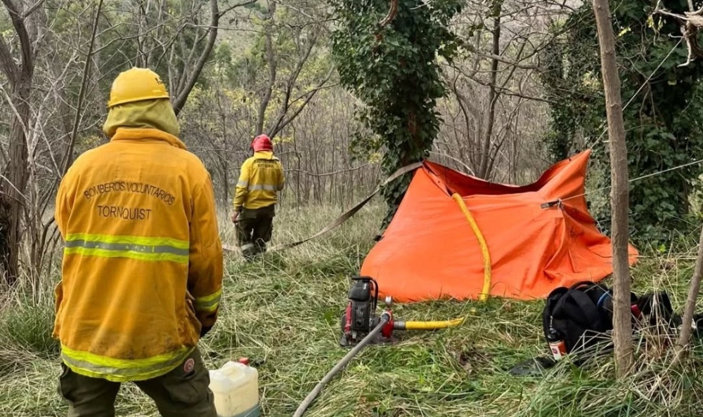 Bomberos de Pigüé participaron en un seminario sobre incendios forestales en Tornquist