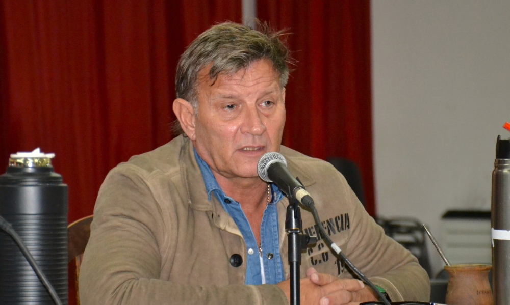 El concejal Silvio Mosegui se desvincula de La Libertad Avanza y se suma a un nuevo partido político