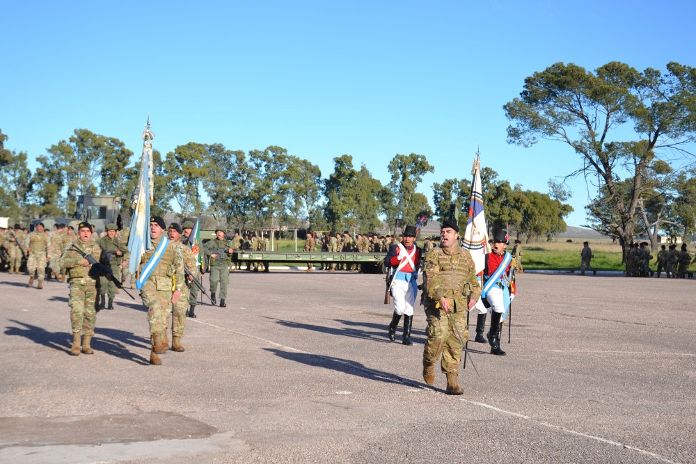Conmemoración por el 215º Aniversario del Ejército Argentino en Pigüé