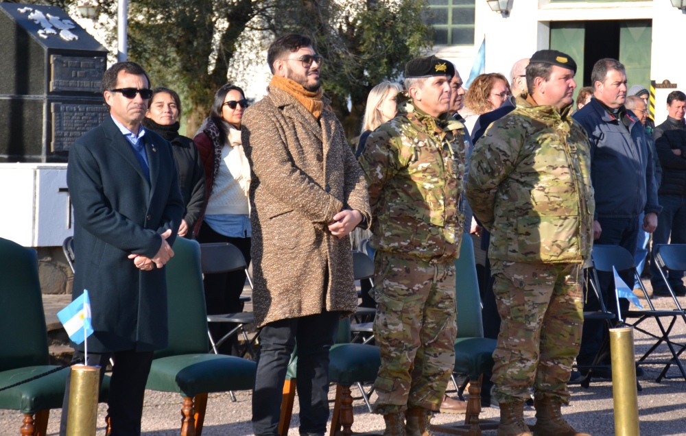 Conmemoración por el 215º Aniversario del Ejército Argentino en Pigüé