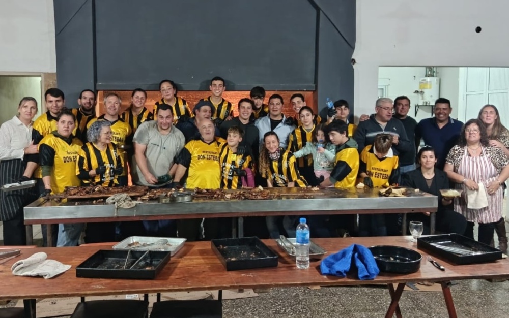 El Club Atlético Dufaur celebró sus 117 años con una noche inolvidable