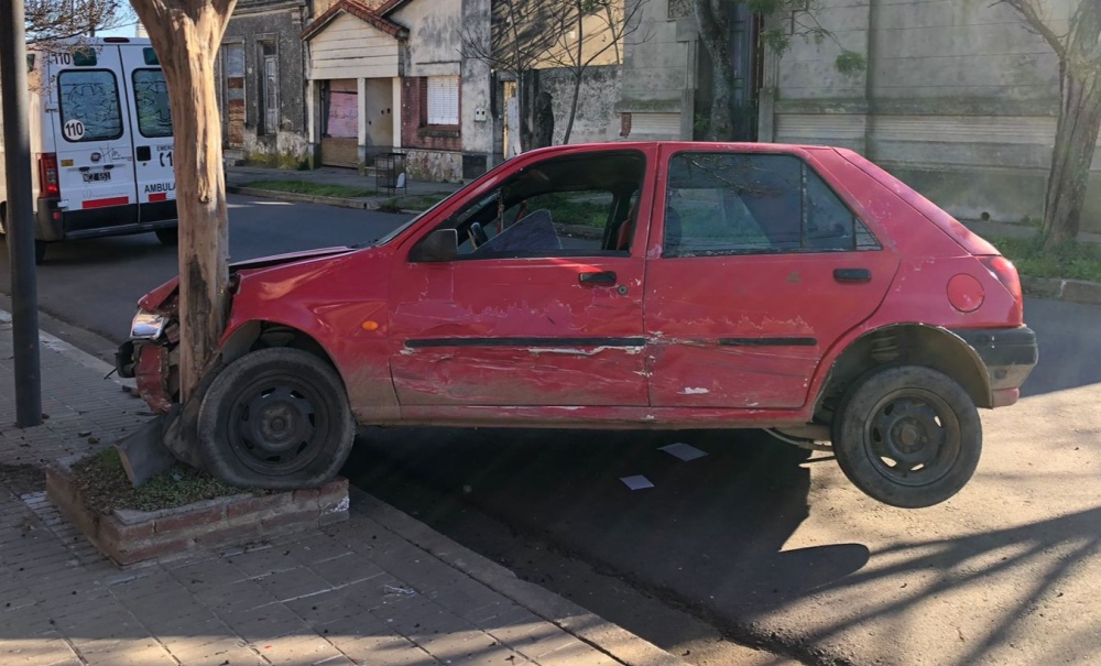 Choque en la esquina de Lavalle y Rivadavia