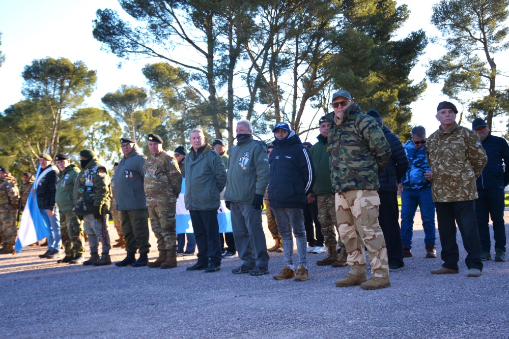 Acto conmemorativo por el 43° aniversario de la participación del Regimiento en la defensa de Puerto Argentino