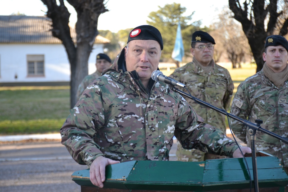 Acto conmemorativo por el 43° aniversario de la participación del Regimiento en la defensa de Puerto Argentino