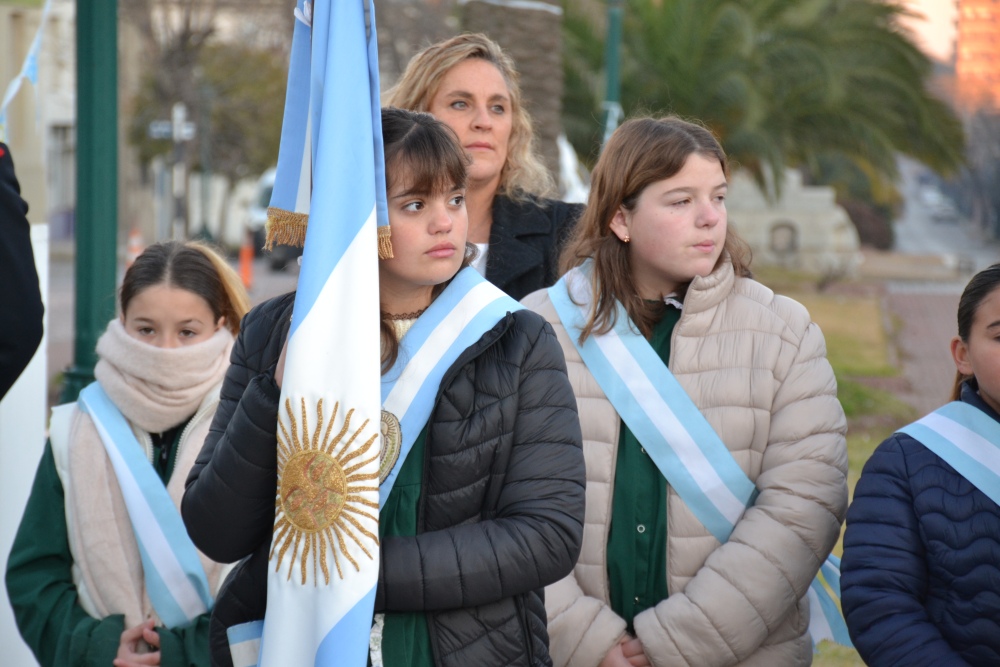 20 de Junio ”Día de la Bandera Nacional”