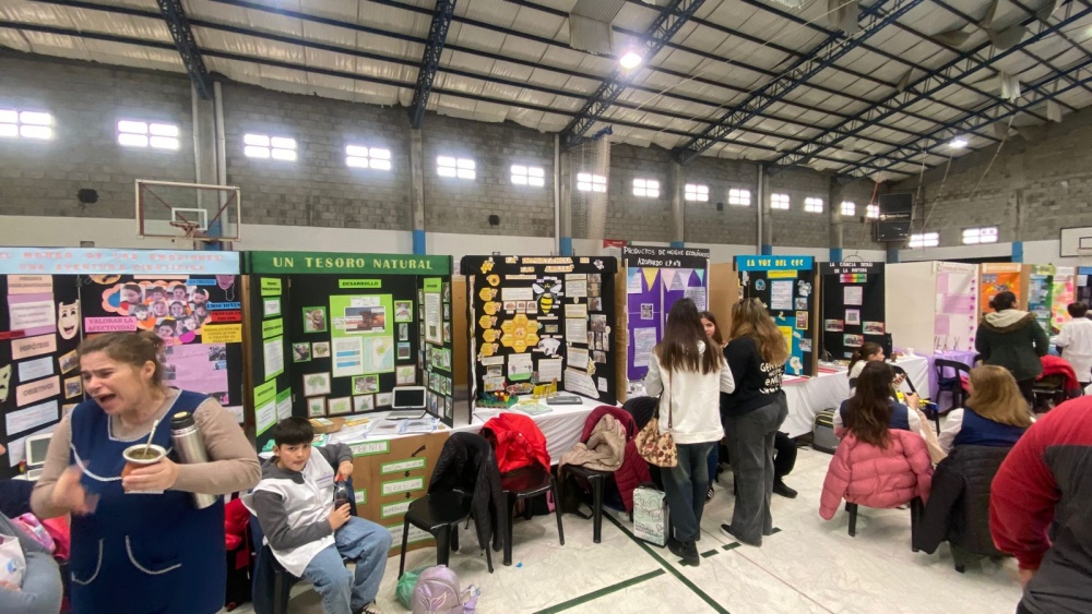 Se inauguró la Feria Regional de Educación, Artes, Ciencias y Tecnología en Pigüé