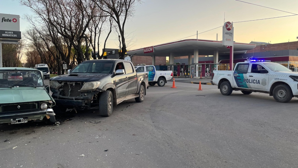 Fuerte choque en Av. Avellaneda y Pellegrini
