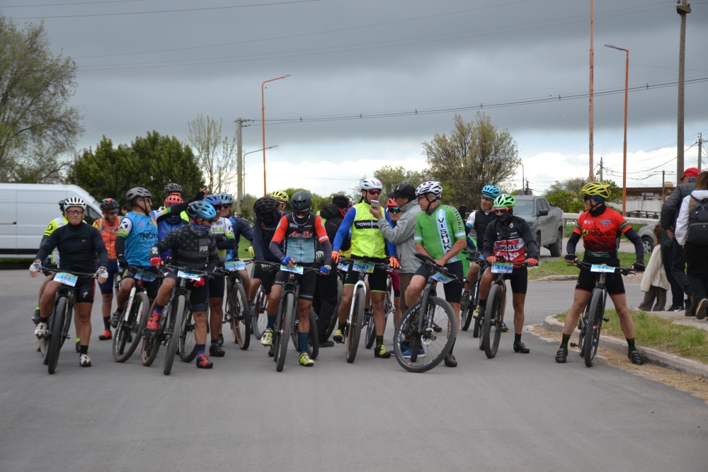 Pigüé vibra con la 15ª Vuelta al Cerro Curamalal
