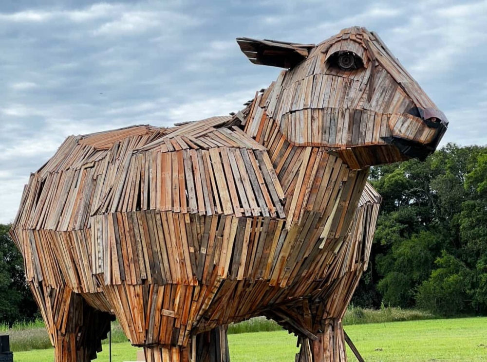 Manu Sahuet y la Oveja de Troya: de un dibujo en el pasto a un gigante rumbo al Récord Guinness