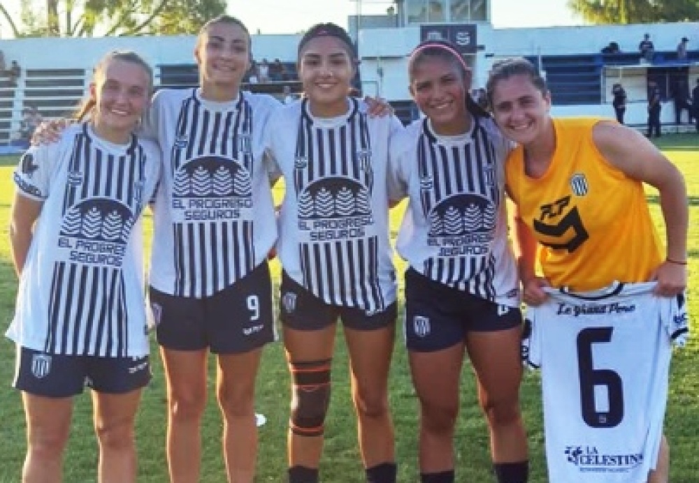 Club Sarmiento, a la final en Reserva y en Primera femenino