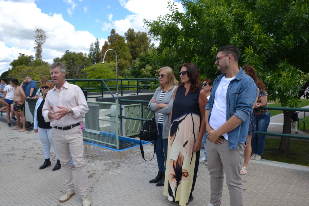 Quedó inaugurada la temporada 2025/2026 de los natatorios del Parque Municipal