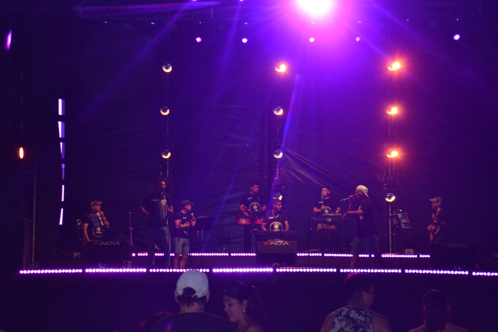 Ke Retumbe le puso cumbia al cierre de la noche del sábado