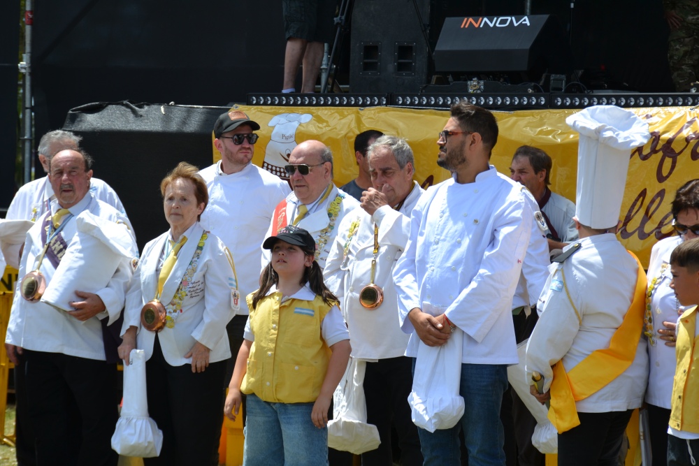 La Omelette Gigante volvió a brillar en su 26ª edición y convocó a miles en el Parque Municipal