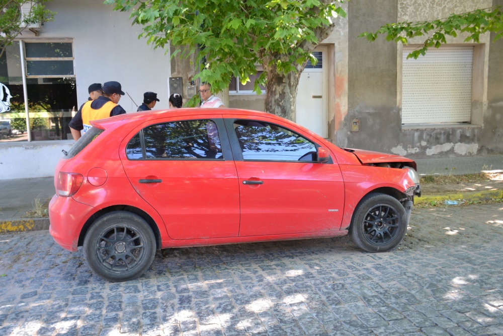 Choque vehicular  en Av. Mitre y Sadi Carnot de Pigüé