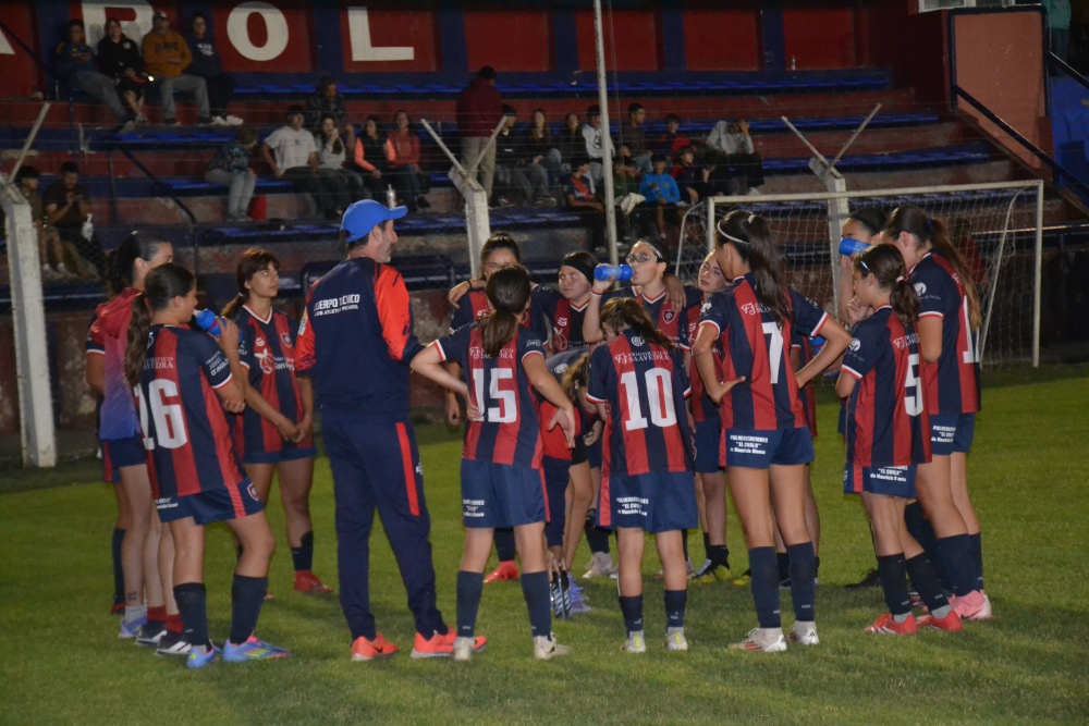 Liniers se consagró campeón del Torneo Regional Femenino Sub 14 en Pigüé