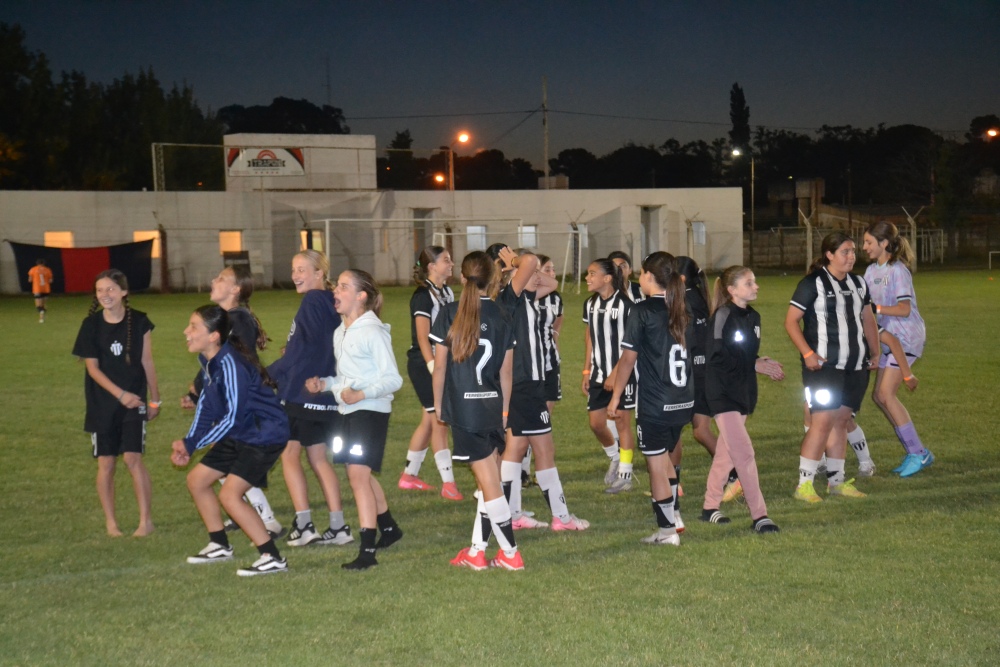 Liniers se consagró campeón del Torneo Regional Femenino Sub 14 en Pigüé