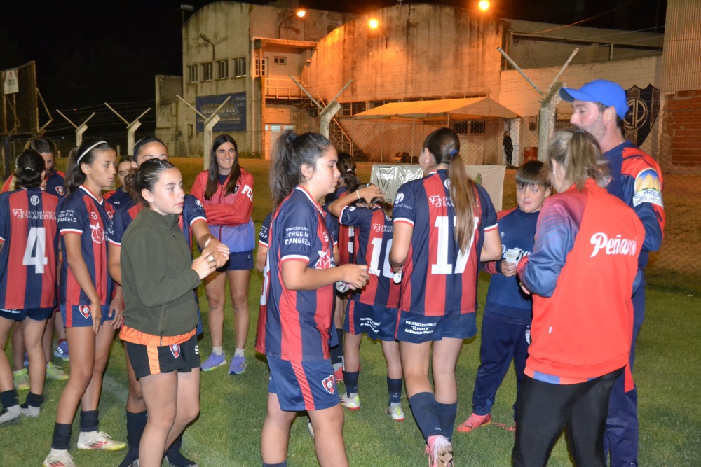 Liniers se consagró campeón del Torneo Regional Femenino Sub 14 en Pigüé