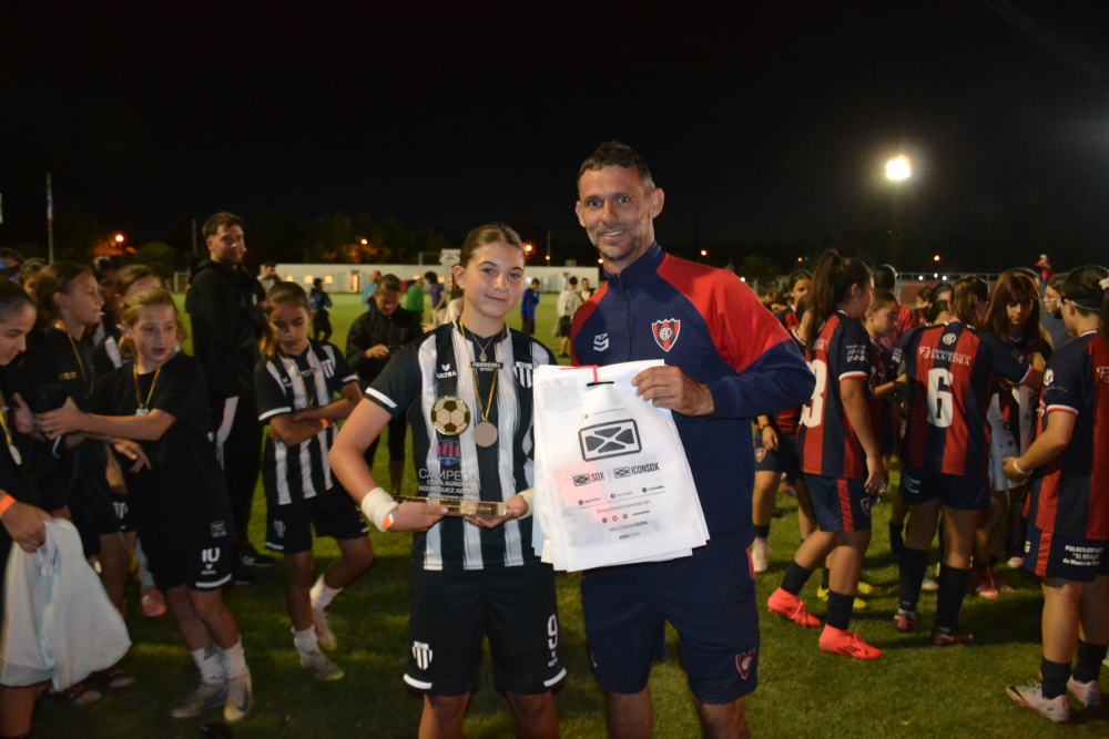 Liniers se consagró campeón del Torneo Regional Femenino Sub 14 en Pigüé