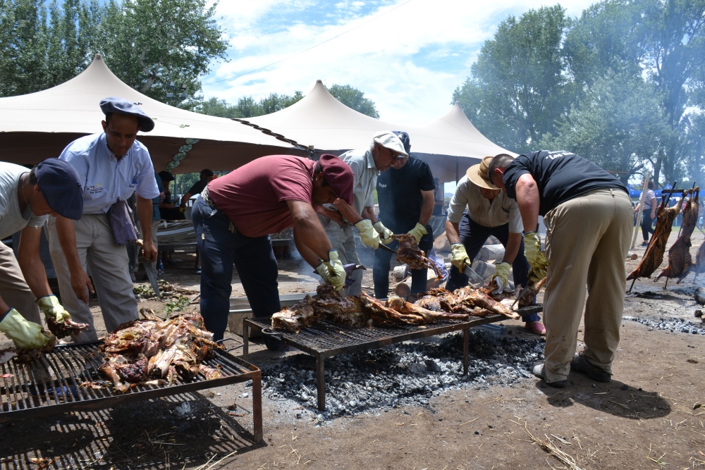 Saavedra celebró con gran éxito la 1º Fiesta Provincial del Cordero Serrano