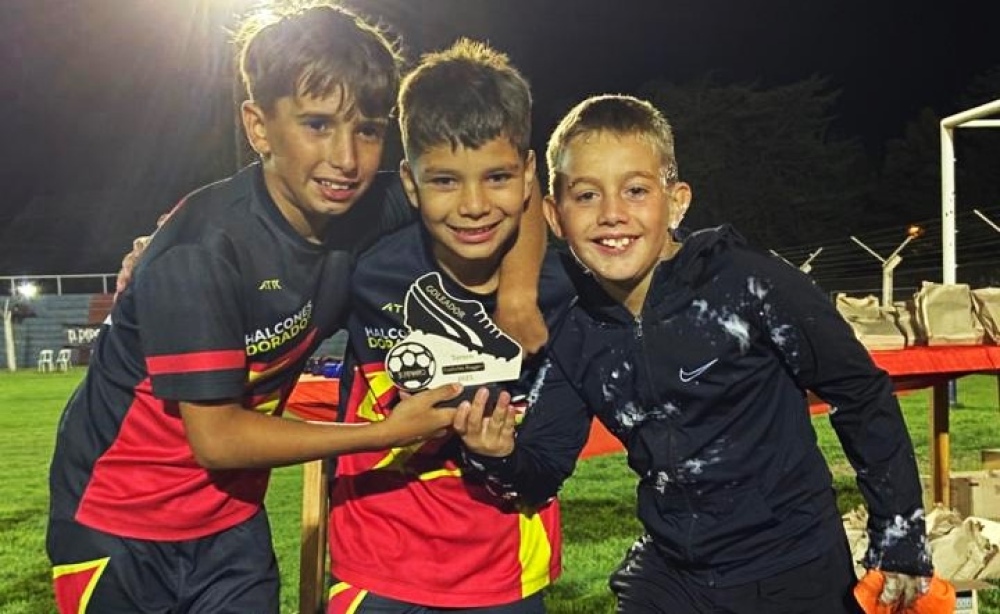 Entrega de premios en el “Mini Fosforito” del Club Peñarol