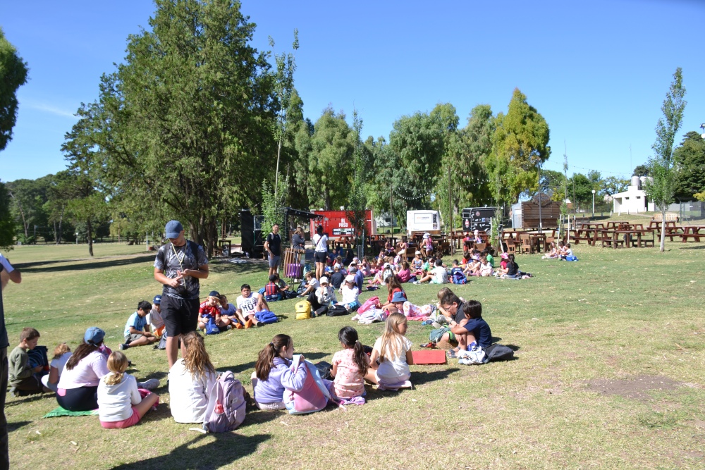 Apertura del programa Escuelas Abiertas de Verano 2026 en el Distrito de Saavedra