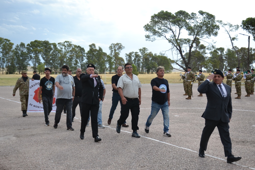 Se conmemoró el 37º aniversario de la defensa de los cuarteles de “La Tablada”  en el Regimiento de Infantería Mecanizado 3