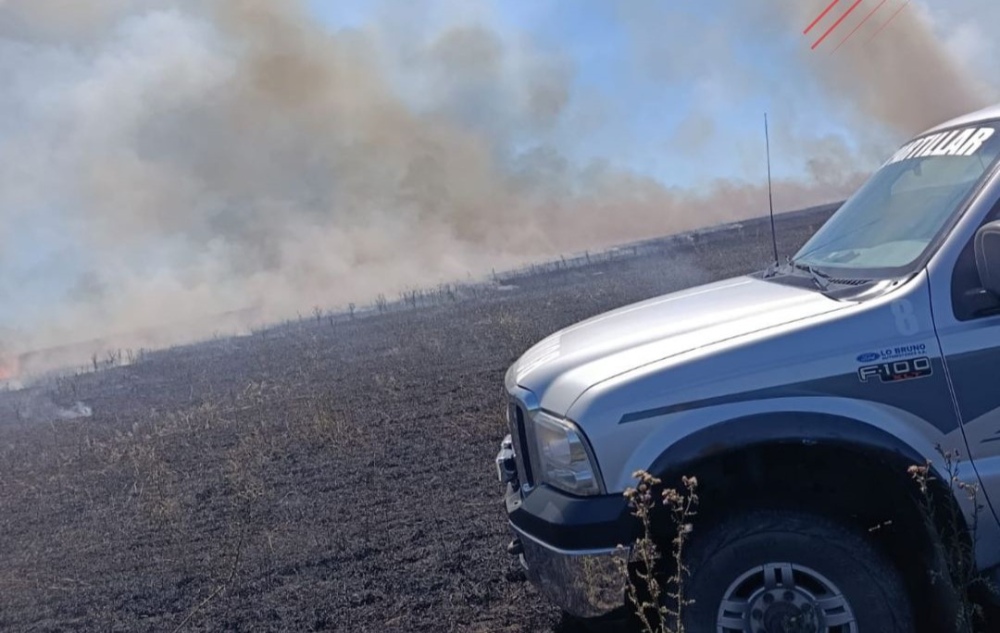 Bomberos Voluntarios de Espartillar intervinieron en un incendio forestal