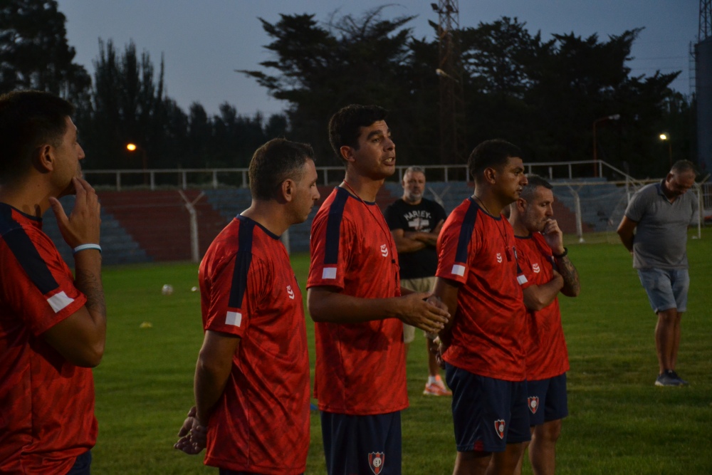 Peñarol puso en marcha su pretemporada con la mirada puesta en el 2026