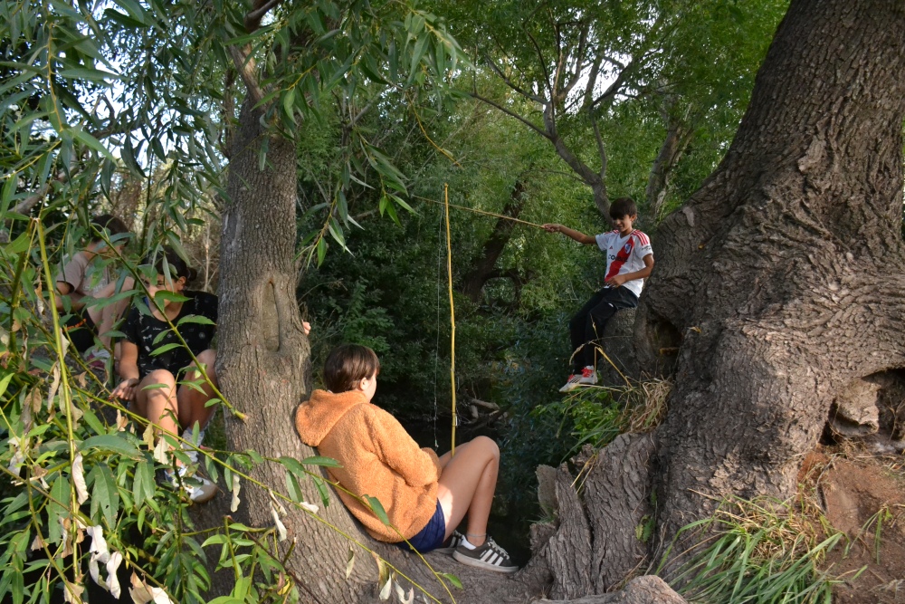 Gran concurrencia en el concurso de pesca infantil en el Arroyo Pigüé