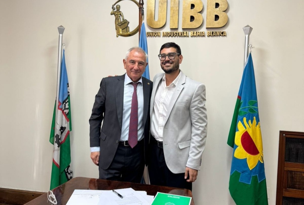 Nebot firmó un convenio con la Unión Industrial de Bahía Blanca para impulsar el desarrollo productivo