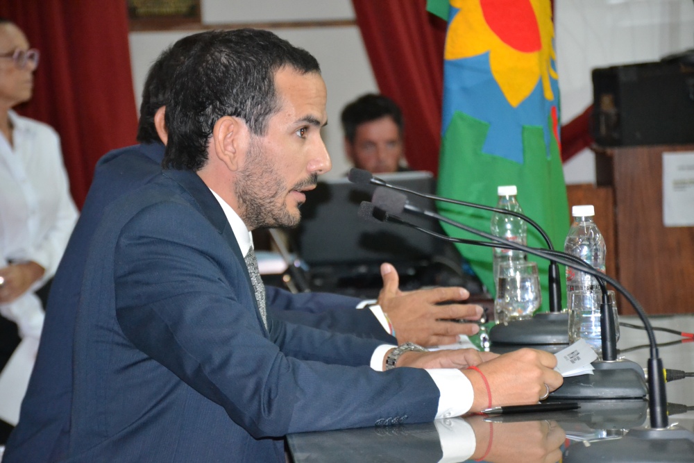 Couderc: “Queremos que cada vecino sepa qué se decide en este lugar”