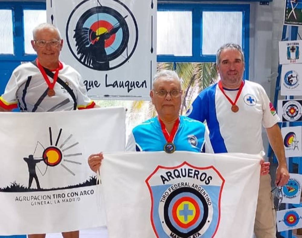 Arqueros de Tiro Federal Pigüé se destacaron en el Torneo Sala de Trenque Lauquen