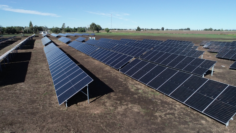 Quedó inaugurado el Parque Solar Cooperativo Espartillar II