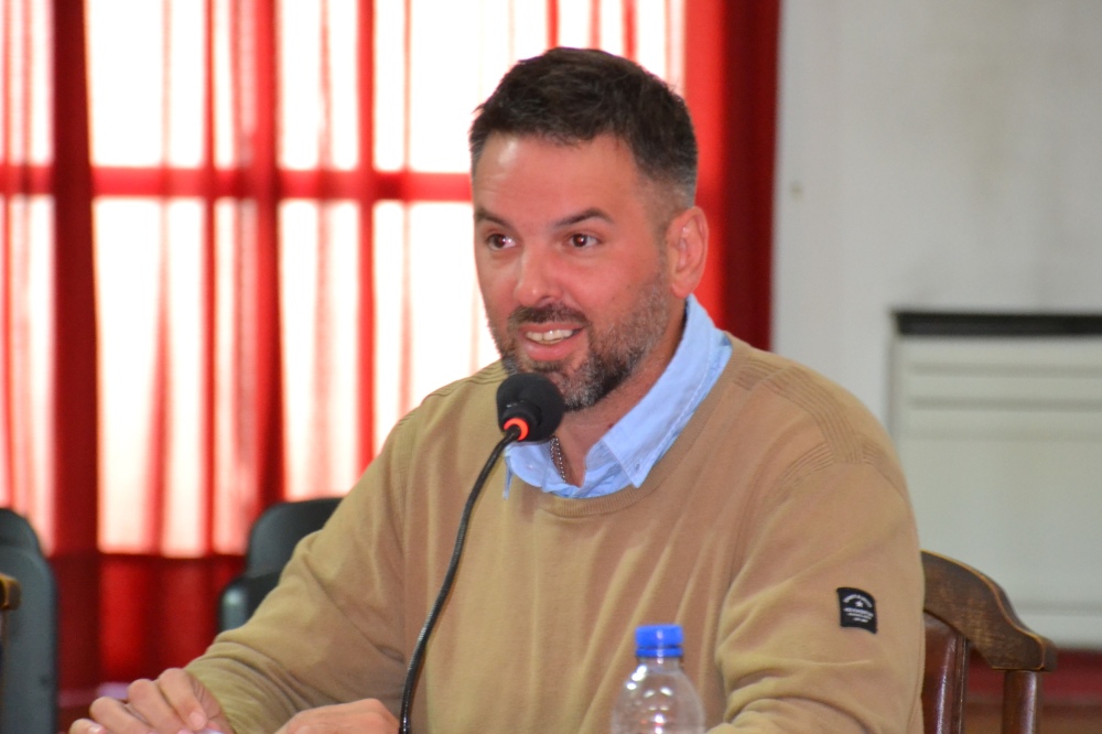 Preocupación por el acceso a Goyena y el estado del alumbrado público