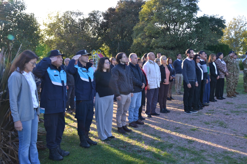 Arroyo Corto celebró su 142° Aniversario con un acto en la Plaza 9 de Julio