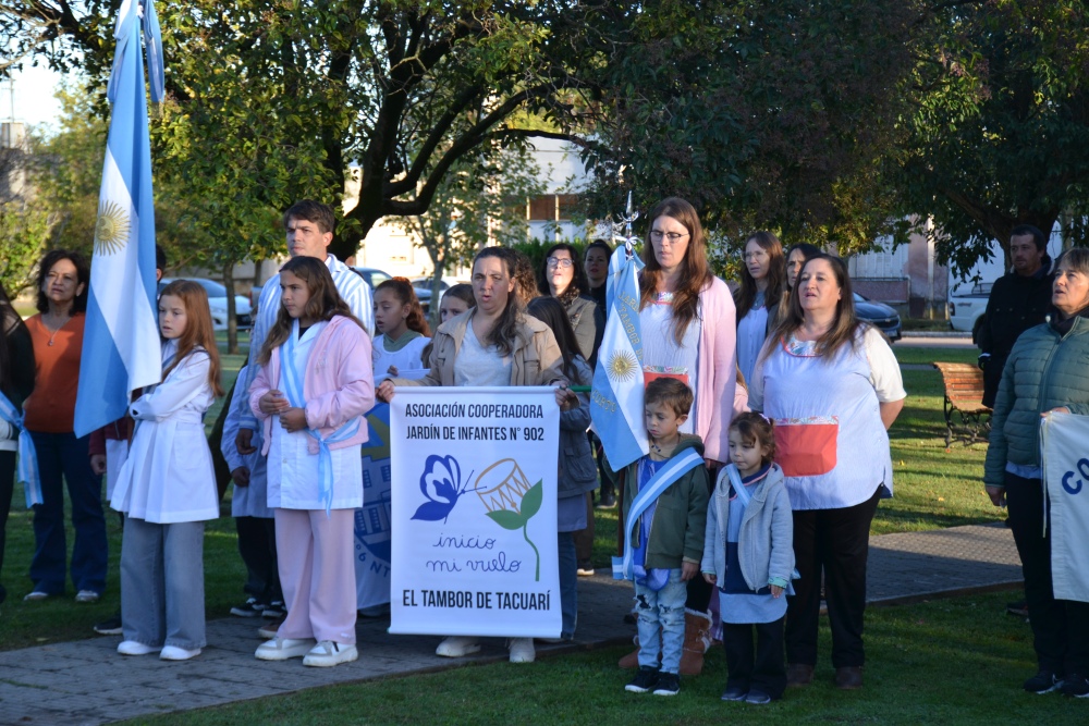 Arroyo Corto celebró su 142° Aniversario con un acto en la Plaza 9 de Julio