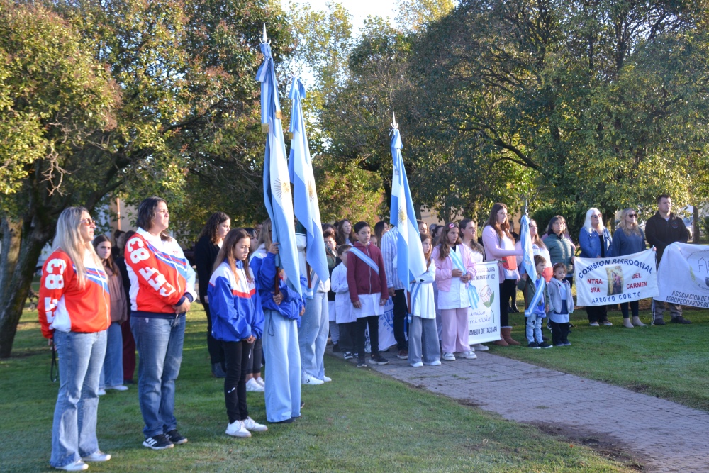 Arroyo Corto celebró su 142° Aniversario con un acto en la Plaza 9 de Julio