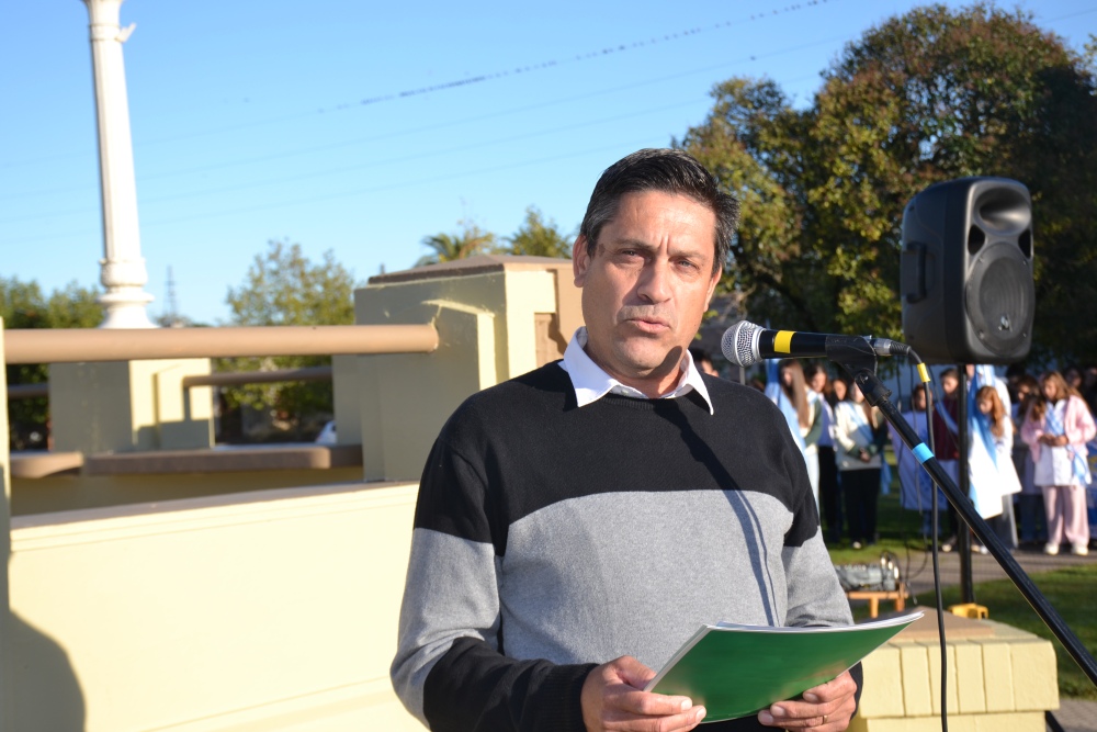 Arroyo Corto celebró su 142° Aniversario con un acto en la Plaza 9 de Julio