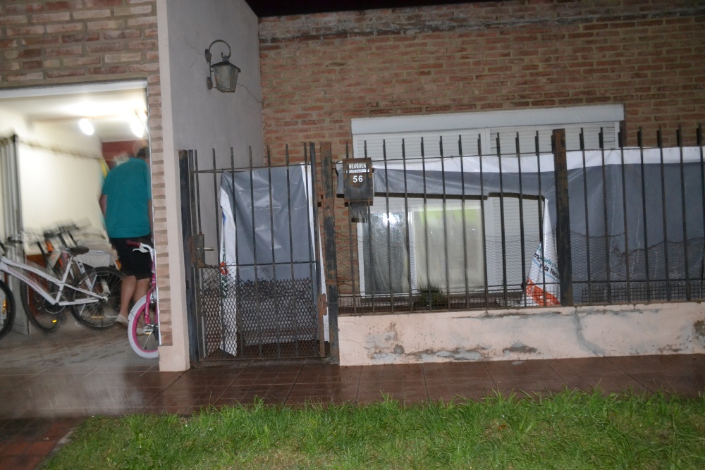 Principio de incendio en una vivienda de calle Neuquén