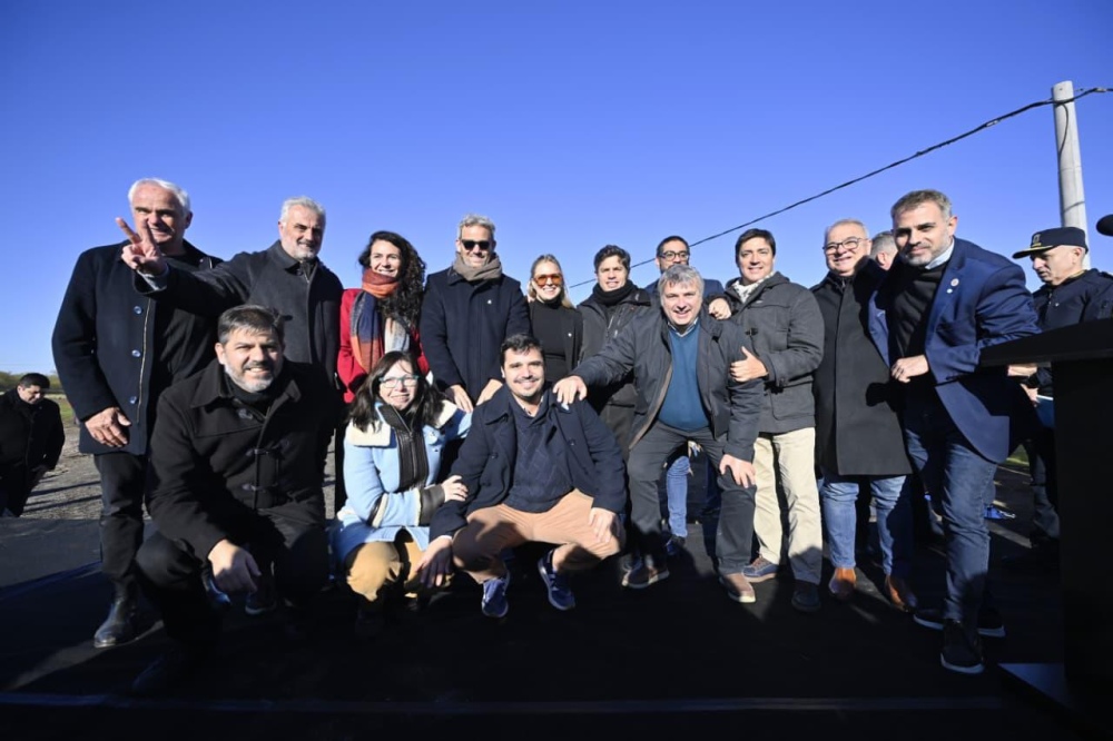 Integrantes del PJ de Pigüé participaron de la entrega de viviendas en Tornquist