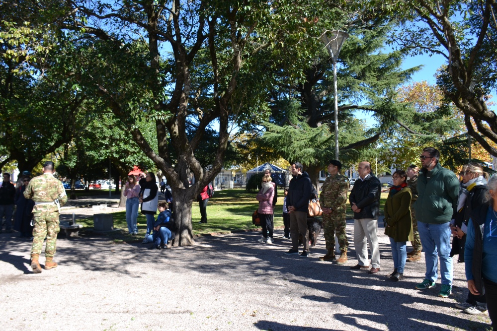 11 de Mayo: La Banda Militar Cura Malal homenajeó al Himno Nacional Argentino en Pigüé